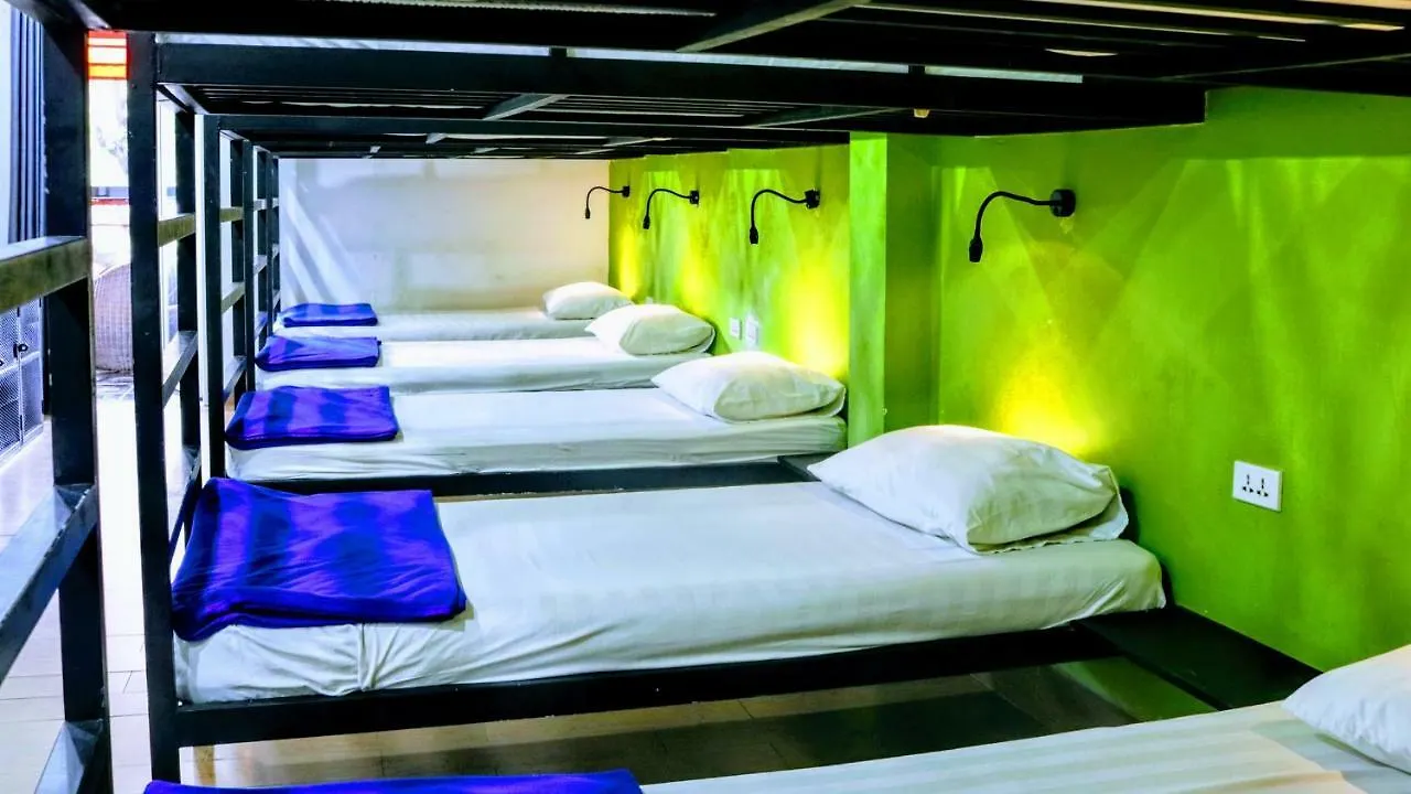 The Hideout Hostel Ho Chi Minh City 0*,